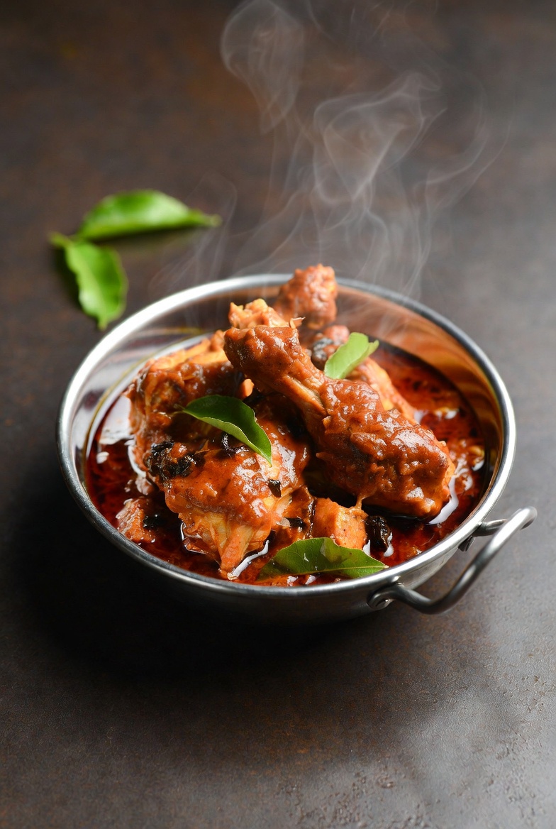 कोज़ी कूट्टान (चिकन करी - केरला तरीका) | Kozi Kuttan Kerala Style Chicken Curry Recipe in Hindi