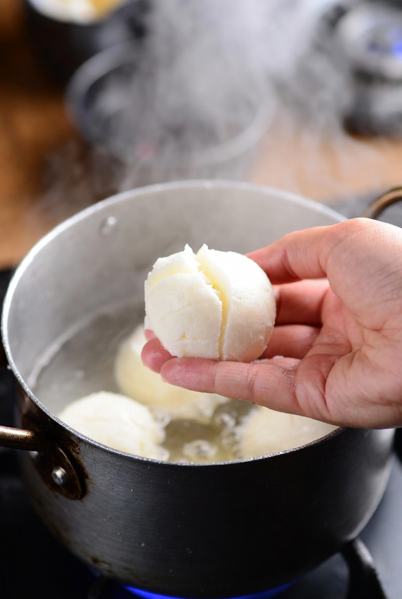 रसगुल्ला बनाने का आसान तरीका | Rasgulla Recipe in Hindi